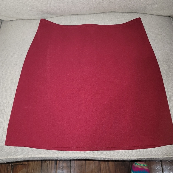 Wine colored suit for any occasion. - Picture 2 of 3